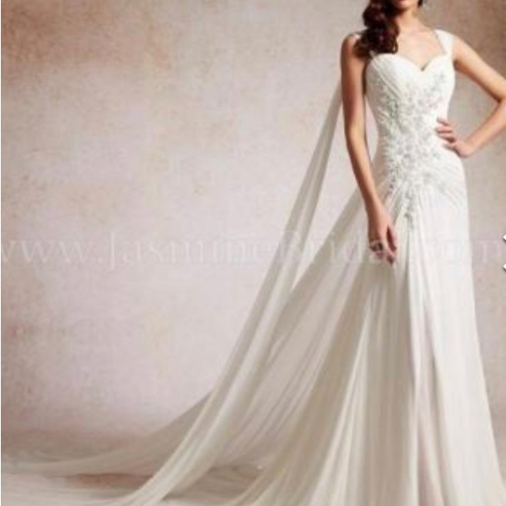 Jasmine Collection Sz 12 Rouged top, Queen Anne Neck Dramatic Wedding dress